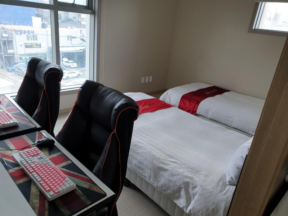 R&T Hotel Jeju Exterior foto